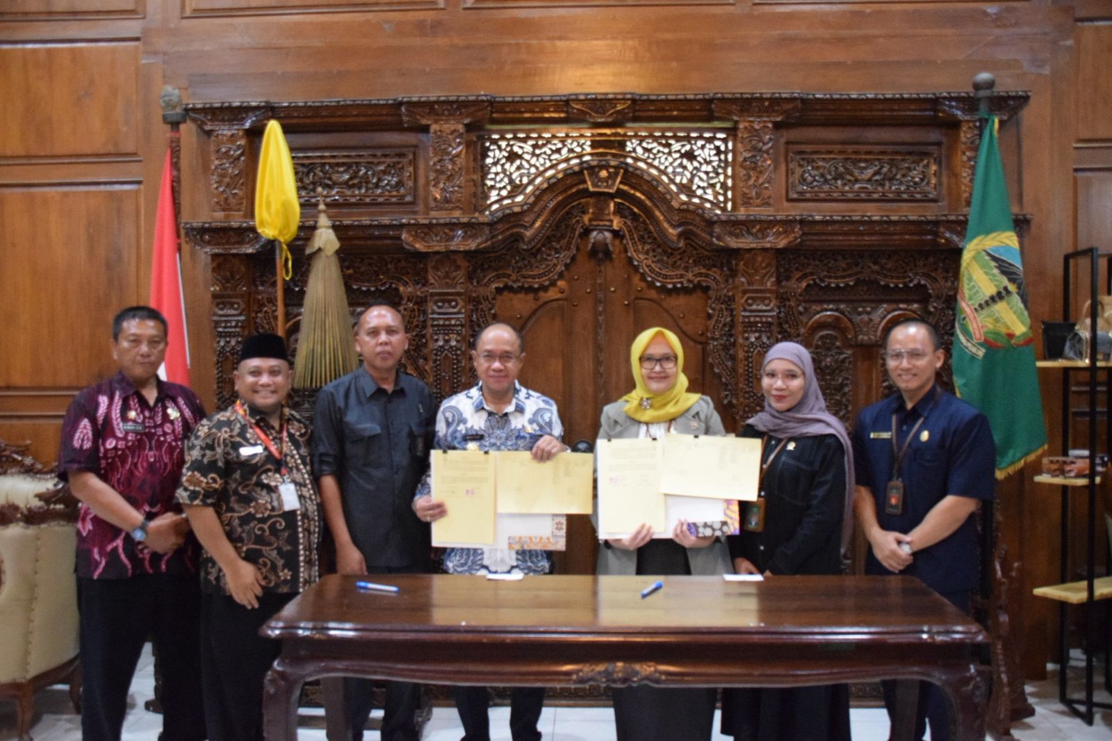 Penandatanganan Nota Kesepahaman (MoU) antara Pengadilan Negeri Banyumas dan Pemerintah Kabupaten Banyumas tentang penyelenggaraan Gerai Pelayanan Pengadilan Negeri Banyumas
