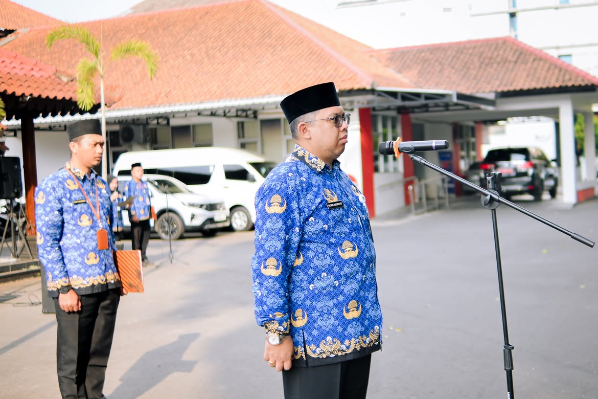 Hari ini, Kamis, 17 September 2026, jajaran @dpmptsp_kabbanyumas X @dindukcapilbanyumas bersama-sama melaksanakan Apel Kesadaran KORPRI.